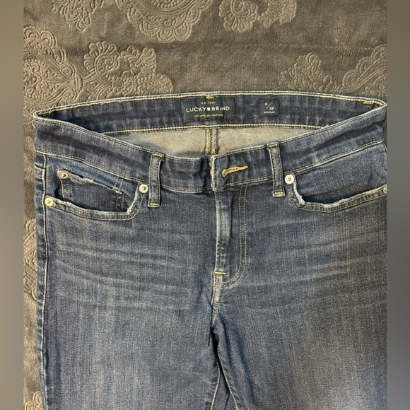 Women’s Lucky Brand Jeans Sweet Straight Size 6/28 Blue - Picture 3 of 10